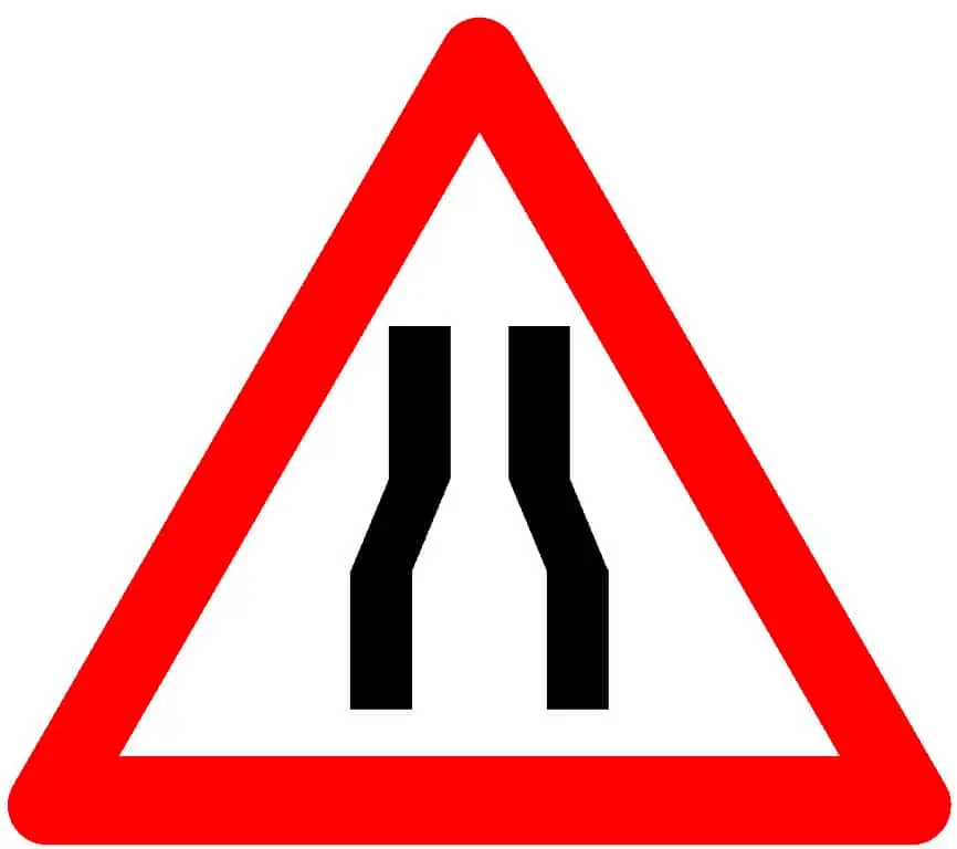 -Narrow_road_sign_India