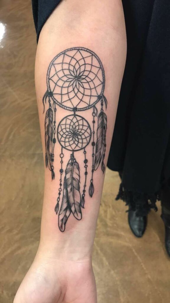 Dreamcatcher Designs With Birds, Feathers, Or Beads