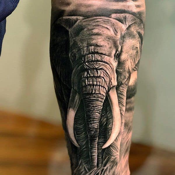 हाथी का टैटू 